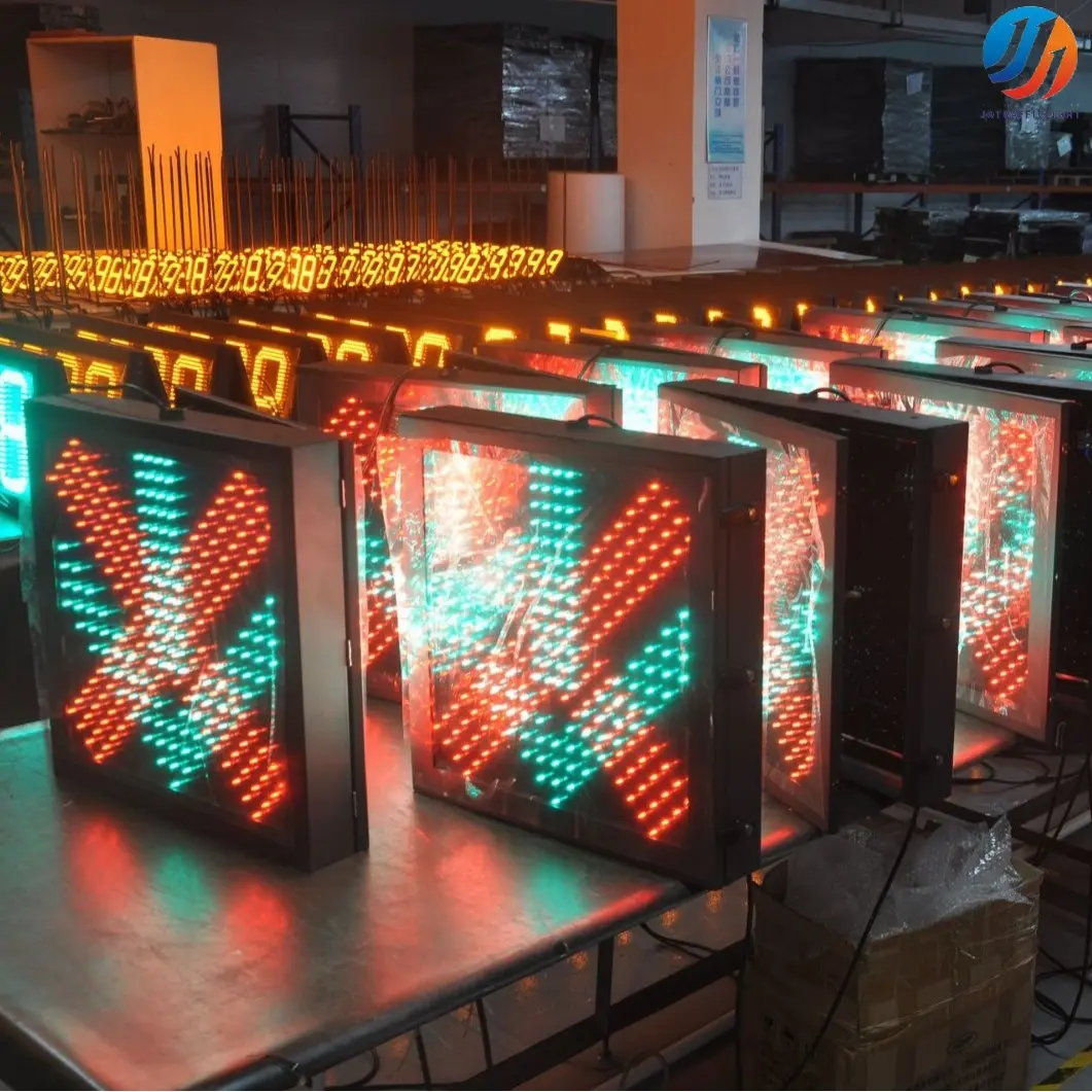 Tunnel Toll Station Traffic Light (5)